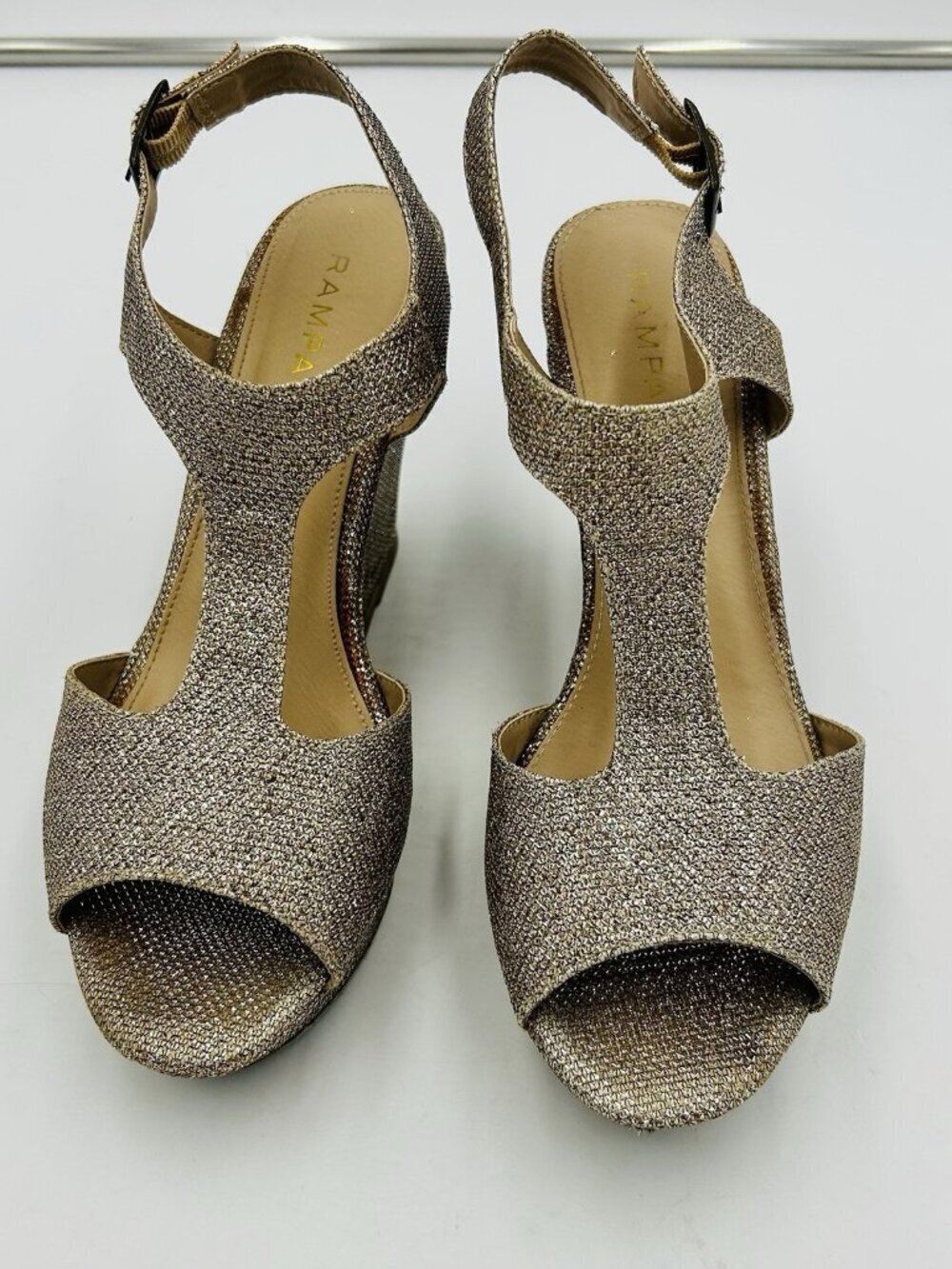 Rampage Women’s Blush Gold Glitter Mesh Candelas 4" Wedge Heel Sandals Size 8.5M